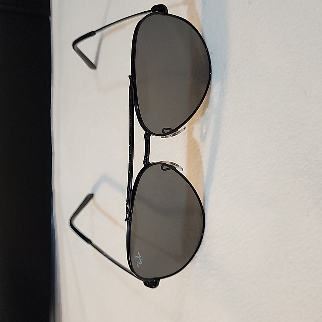 Ray-Ban New Aviator Black/Dark Grey Sunglasses, Gently Worn